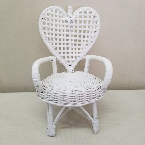 White Wicker Rattan Vintage Heart Doll Chair Decor Cottagecore Country 10 in